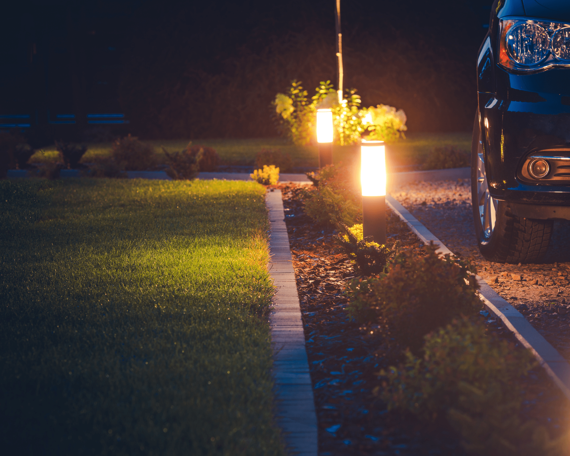 Illuminazione esterna per giardino e vialetto