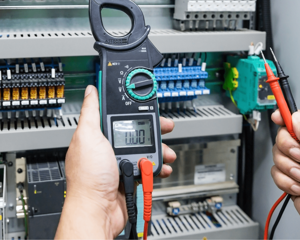 Verifica strumentale e manutenzione di quadro elettrico